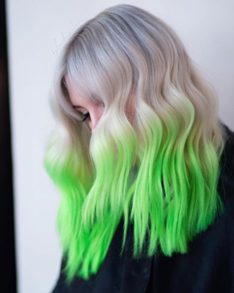 Blonde And Green Hair, Neon Hair Color, Neon Green Hair, Green Hair Dye, Lumpy Space, Dip Dye Hair, Colored Hair Tips, Vivid Hair Color, Hair Color Unique