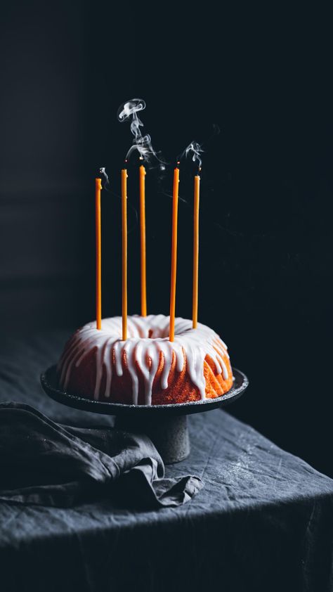 Linda Lomelino (@linda_lomelino) • Instagram photos and videos Birthday Bundt Cake, Linda Lomelino, My Birthday Cake, Lemon Bundt Cake, Lemon Icing, Bundt Cake, My Birthday, Great Recipes, Food Blog