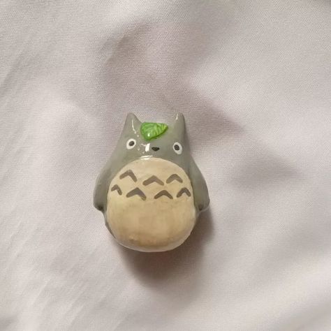 Totoro Clay Charm, Clay Desk Friends, Clay Totoro, Totoro Clay, Desk Friend, Clay Characters, Air Clay, Clay Inspo, Ceramic Figures