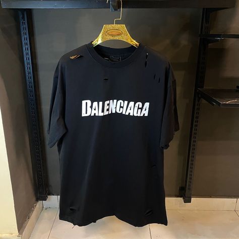 Balenciaga Tshirt, Ripped Tshirt, Angel Outfit, T-shirt Polos, Graphic Shirts, Pakistan, Clothing Store, Balenciaga, Versace