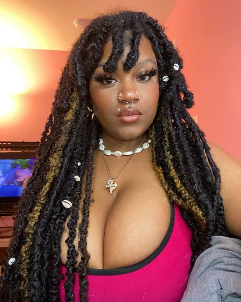 Goddess Faux Locs With Bangs, Marley Twists With Bangs, Faux Loc Bangs, Protective Styles With Bangs, Fairy Locs With Bangs, Faux Locs Bangs, Faux Locs With Bangs, Locs Bangs, Locs With Bangs