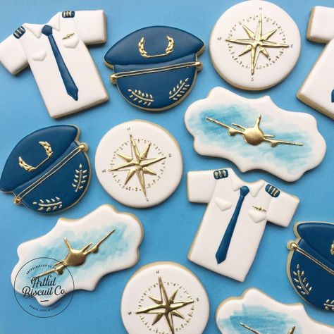 Artful Biscuit Co on Instagram: “For Fiona who’s son just qualified as a pilot 👨‍✈️ ✈️ *If you missed my stories, December is Christmas class month - if you’re looking to…” Pilot Graduation, Pilot Party, Cookie Decorations, Cookie Inspiration, Graduation Cakes, Icing Cookies, Royal Icing Cookies, Royal Icing, I Miss You