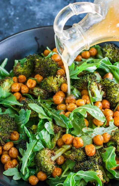 This tasty Roasted Broccoli Chickpea Arugula Salad is tossed with a healthy homemade lemon dressing and ready to rock your salad game! Broccoli Salad Dressing, Rocket Recipes, Roasted Broccoli Salad, Broccoli Chickpea, Holistic Eating, Tartiflette Recipe, Arugula Recipes, Crispy Chickpeas, Quinoa Bowl