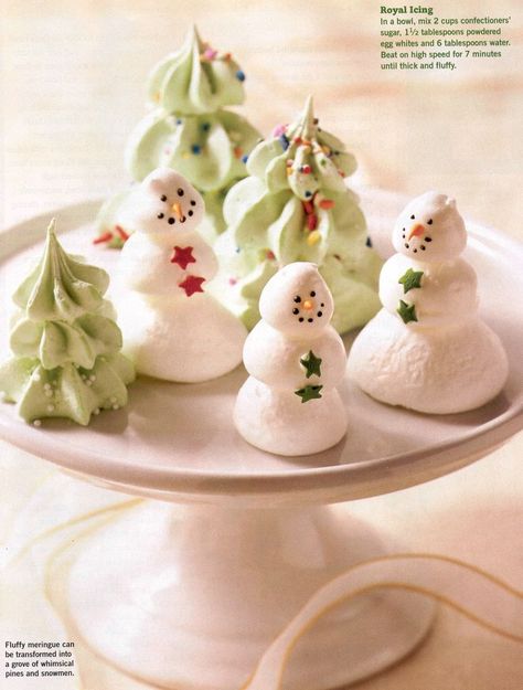 Meringue Cookies Christmas, Jul Diy, Patisserie Fine, Meringue Cookies, Cookies Christmas, Xmas Cookies, Christmas Sweets, Xmas Food, Christmas Cooking