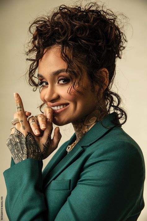 Uranus Aquarius, Kehlani Aesthetic, Kehlani Parrish, Kehlani, Girl Crushes, Fav Celebs, Woman Crush, Girl Crush, Braid Styles