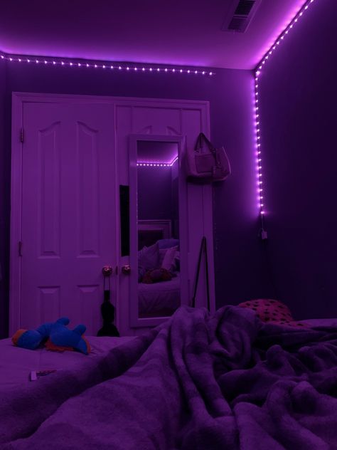 Sisters Bedroom, Room Ideas For Men, Vibey Apartment, Room Ideas For Men Bedroom, Baddie Room, Pink Led Lights, Baddie Apartment, Men Bedroom