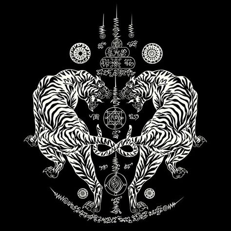 Muay Thai Tattoo, Traditional Thai Tattoo, Yantra Tattoo, Fighter Tattoo, Mantra Tattoo, Sak Yant Tattoo, Tiger Tattoo Design, Thai Tattoo, Back Tattoos For Guys