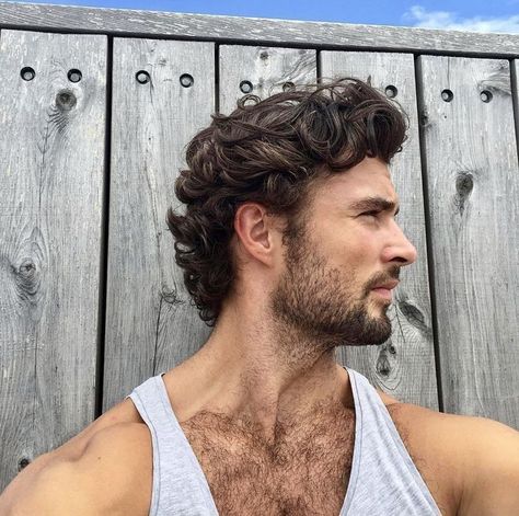 Long Curly Hair Men, Mens Hairstyles Curly, Men's Curly Hairstyles, Gents Hair Style, Men Haircut Curly Hair, Classic Haircut, Mens Hairstyles Thick Hair, Wavy Hair Men, Mens Haircuts