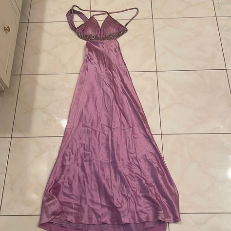 Silky, Bedazzled, Purple Padded Dress! Early 2000 Fashion, Strapped Dress, Pink Chiffon Dress, Padded Dress, 2000 Fashion, Red Carpet Look, French Connection Dress, 4 Dresses, Maxi Knit Dress