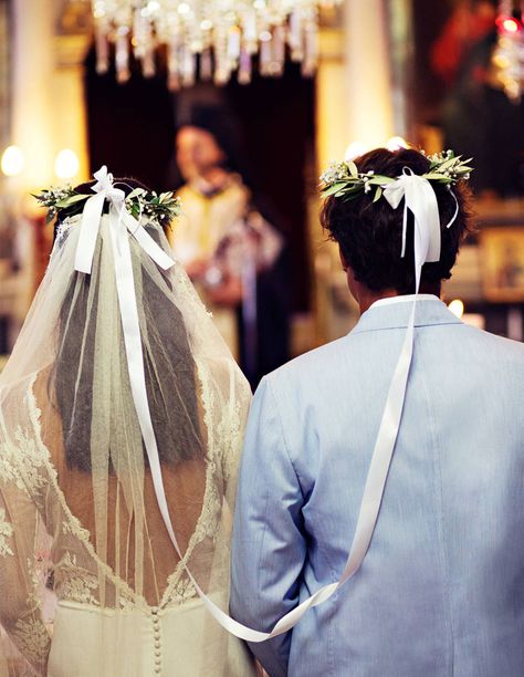 Wedding in Mitzela, Greece :  At the altar in stefana, linked crowns that are a staple of Greek Orthodox weddings. Greek Wedding Traditions, First Kiss Wedding, Greek Crown, Flower Foliage, Greek Tradition, Orthodox Wedding, Wreath Accessories, Wedding Hair Wreath, Best Wedding Hairstyles