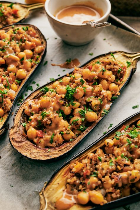 Quinoa Stuffed Eggplant - Healthy Green Kitchen Eggplant Healthy, Quinoa And Chickpeas, Healthy College Meals, Stuffed Eggplant, Making Quinoa, Baked Eggplant, Savory Appetizer, Tahini Sauce, Bariatric Recipes