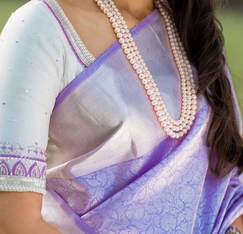 Lavender Colour Saree Blouses, Lavender Color Saree Contrast Blouse, Purple Saree With White Blouse, Lavender Silk Saree With Contrast Blouse, Lavender Saree Blouse Combination, Light Purple Saree Blouse Combination, Lilac Saree Contrast Blouse, Lavender Saree Contrast Blouse, Lavender Colour Pattu Saree