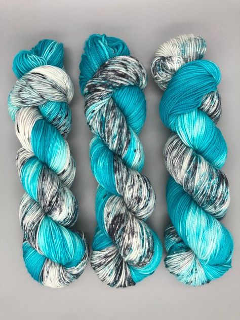 Wool Dyeing, Hand Dyed Yarn Inspiration, Turquoise Yarn, Speckled Yarn, Dye Yarn, Yarn Color Combinations, Arctic Blast, Handdyed Yarn, Yarn Painting