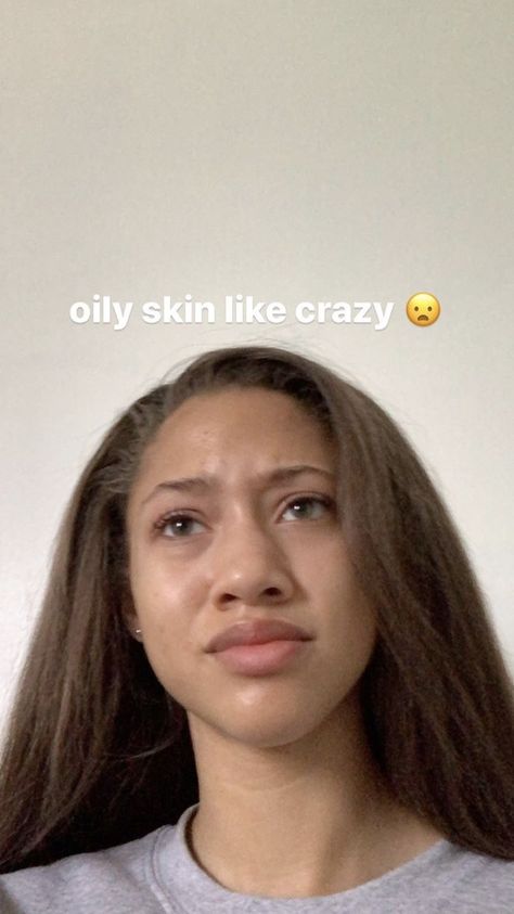 Kayla Bylon, Hair History, Jorja Smith, Snapchat Story, Colored Curly Hair, Soft Glam, Hair Ponytail Styles, Urban City, Ponytail Styles