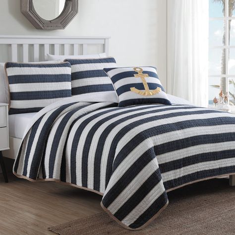 American Home Fashion Hampton Quilt Set - $65 includes sham and accent pillow Nautical Bedding Sets, Nautical Bedding, Deco Marine, Beachfront Decor, Coastal Bedding, King Quilt Sets, Cotton Quilt Set, Striped Quilt, Luxurious Bed