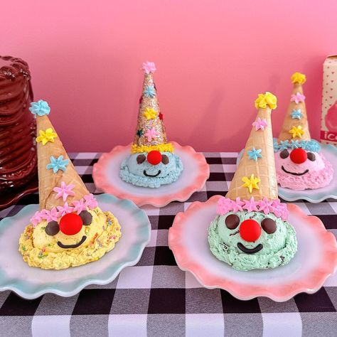 @ohmykitsch | Instagram Clown Ice Cream Cones, Clown Sundae, Clown Cookies, Clown Ice Cream, Ice Cream Clown, Faux Ice Cream, Clown Bear, Funky Food, Clown Stuff