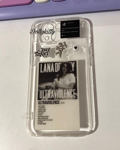 Clear Phone Case Ideas Lana Del Rey, Ldr Phone Case, Lana Del Rey Iphone Case, Lana Del Rey Phone Case Ideas, Clear Phone Case Design, White Iphone Case, Diy Iphone Case, Kawaii Phone Case, Collage Phone Case