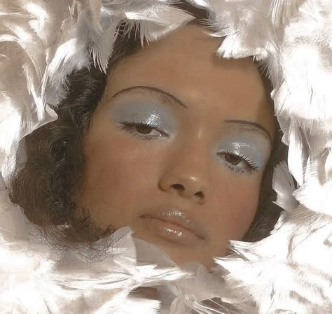 Vintage Editorial Makeup, Frosty Makeup, Mekap Mata, Jill Scott, Smink Inspiration, Make Up Inspo, Foto Art, Editorial Makeup, Grunge Hair