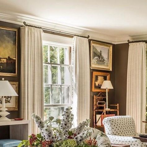 Matthew Carter, Maine Summer, Veranda Magazine, Sitting Rooms, Westport Ct, Neutral Room, Family Rooms, Furniture Arrangement, Apartment Living Room