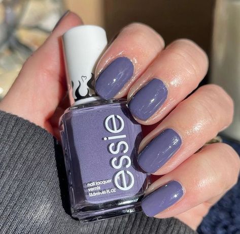 essie on Instagram: "doing valentine’s day our own way in shade ‘no ex-pectations’ 💟 @allmyprettypolish" Essie Nail Polish, Essie Nail, Nail Lacquer, Essie, Nail Polish, Shades, Nails, On Instagram, Beauty