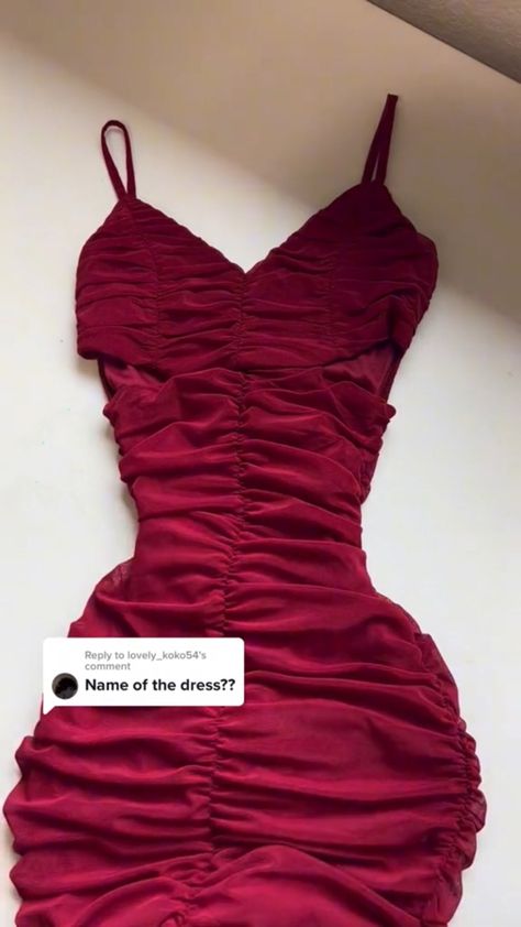 Diy Prom Dress Pattern, Red Wedding Guest Dresses, Red Hoco Dresses, Red Hoco Dress, Party Dress Outfit, Diy Prom Dress, Prom Dress Pattern, Dynasty Outfits, Red Party Dress