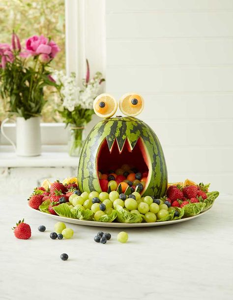 Watermelon Monster, Watermelon Boat, Veggie Ideas, Deco Fruit, Watermelon Carving, Decorações Com Comidas, Kids Party Food, Food Carving, Easy Food Art