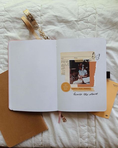 Maria Teresa on Instagram: “My first spread in my new journal! how do you guys like to start your journals? any tips?” Journal Starting Page, New Journal First Page, First Journal Page Ideas, Journal First Page Ideas, First Page Journal Ideas, Journal First Page, Bullet Journal School, Journal Inspo, Bujo Inspiration