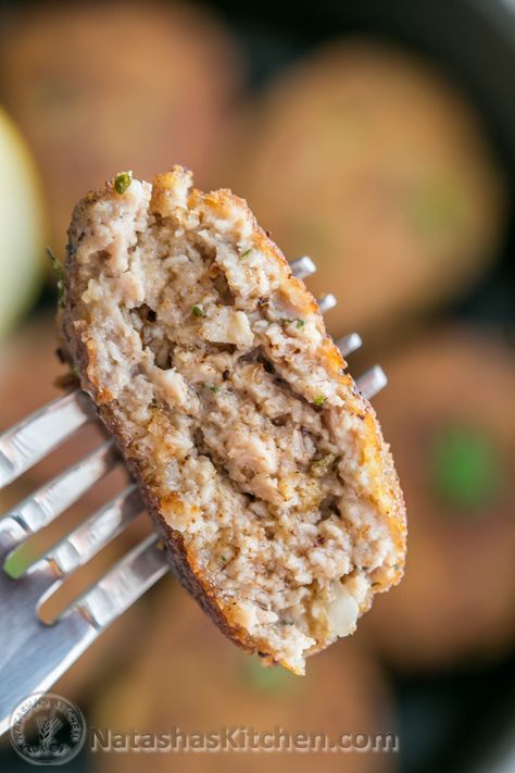 These chicken and beef croquettes are soft, juicy and super flavorful. A famous Russian kotleti recipe! @natashaskitchen Kotleti Recipe, Beef Croquettes, Natashas Kitchen, Chicken Croquettes, Chicken And Beef, Croquettes Recipe, Chicken Lasagna, Russian Food, Norwegian Food