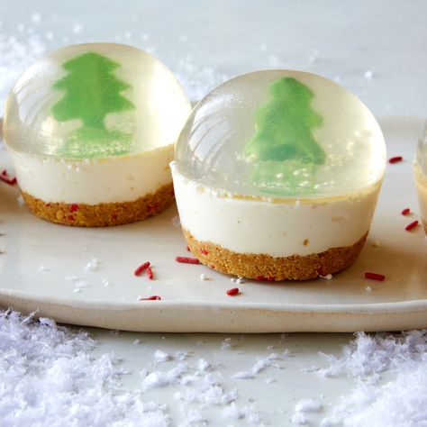 Snow Globe Cheesecakes by Food Network Kitchen Desserts Party Ideas, Desserts Party, Holiday Baking Recipes, Small Microwave, Fruit Jelly, Green Food Coloring, Xmas Food, Recipe Videos, Graham Cracker Crumbs