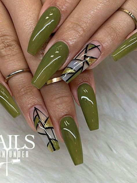 (paid link) Would you forgo your normal 'squoval' for a coffin influence at your next-door manicure ... Trendy Fall Nails, Olive Nails, Green Acrylic Nails, August Nails, Natural Nail Art, Fun Nail Colors, Fall Manicure, Green Nail Designs, Green Things