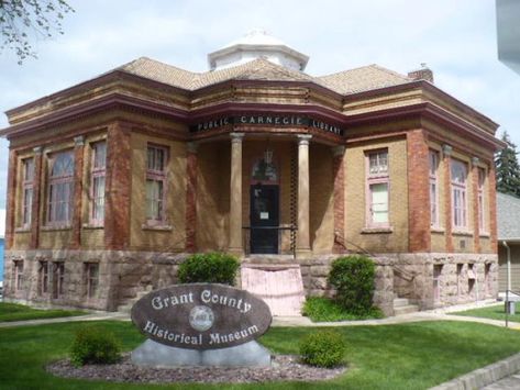 Marion Indiana, Historical House, South Dakota Travel, Carnegie Library, Grant County, Country School, Historical Museum, Drive In Theater, Memorial Museum