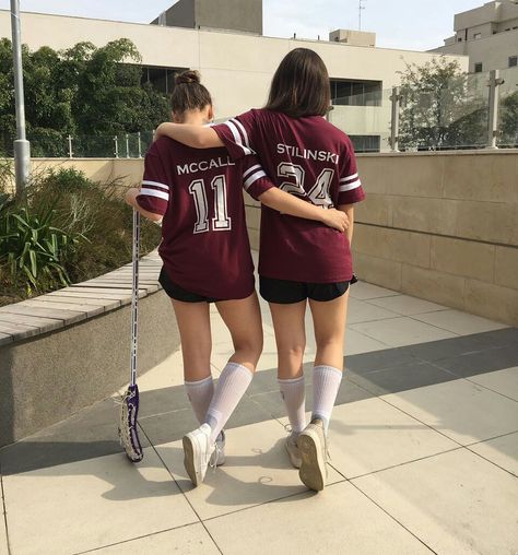 Costume of #TEENWOLF Lacrosse Halloween Costume, Football Halloween Costume For Women, Teen Wolf Costume, Athlete Costume, Football Halloween Costume, Wolf Halloween Costume, Native American Halloween Costume, Cheerleader Halloween Costume, Clueless Halloween Costume