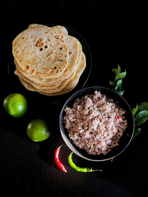 Maldivian breakfast dish composed of tuna, coconut, onion, curry leaves, chili and lime juice. #breakfast #maldives #food Maldives Food, Maldivian Food, Onion Curry, Curry Leaves, Breakfast Dishes, Lime Juice, Maldives, Food Ideas, Side Dishes