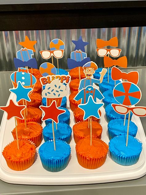 Blippi Birthday Cupcakes, Diy Cupcakes, Diy Birthday Decorations, Birthday Diy, 3rd Birthday Parties, Boy Birthday Parties, Boy Party, Baby Party, Birthday Cupcakes