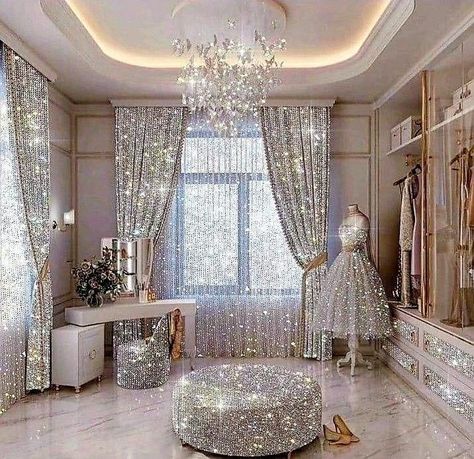 Glitter Home Decor, Gorgeous Closet, Side Walk, Growing Business, Perfect Living Room, Short Article, Living Room Decor Apartment, Decor Tips, Home Decor Tips