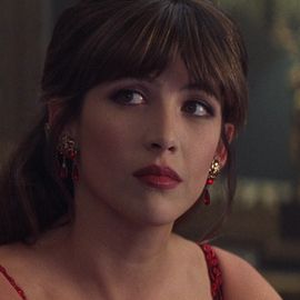 Love Earrings - Elektra King / Sophie Marceau - James Bond Sophie Marceau James Bond, Bond Babe, Sophie Marceau Photos, James Bond Women, James Bond Girls, Ursula Andress, Bond Girls, Pierce Brosnan, French Beauty