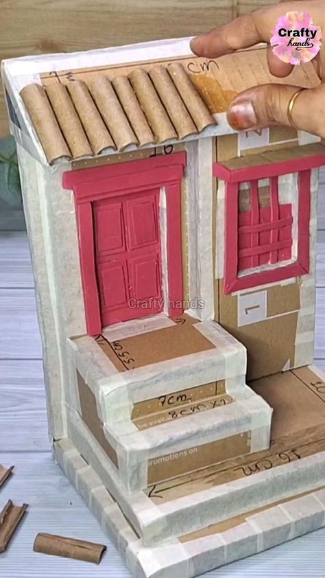 Diy Craft Hacks, Party Ideas Christmas, Popsicle Stick Crafts House, Christmas In July Party, Craft Hacks, Fairy House Crafts, Cardboard Crafts Diy, Fairy House Diy, Doll Furniture Diy