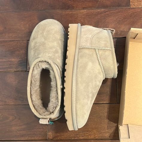 Brand new ultra mini antelope Uggs Antelope Uggs, Ugg Antelope, Ultra Mini Uggs, Mini Uggs, Grey Uggs, Ugg Mini, Shoe Inspo, Grey Outfit, Pretty Shoes