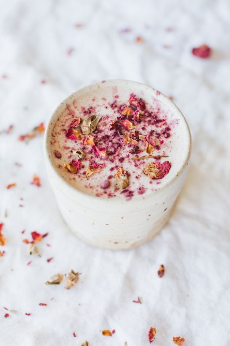 Beet Latte, Moon Milk Recipe, Homemade Cashew Milk, Moon Milk, Tart Cherry Juice, Fit Foodie, Cashew Milk, Pink Foods, Latte Recipe