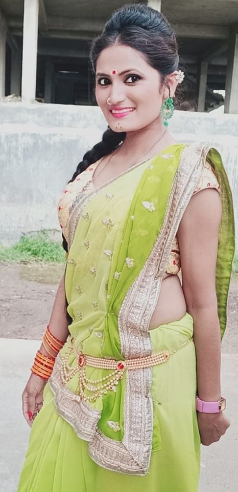 Bhojpuri Female Singer Antara Singh priyanka Akshara Singh Saree, Akshara Singh Photo, Bhanupriya Actress, Amrita Singh Old Photos, Antra Singh Priyanka Photo, Gif Background, Aamir Khan, Film Archive, Cinema Film