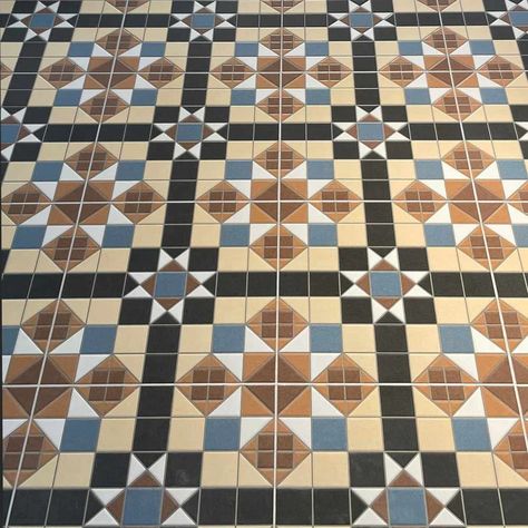 Victorian Floor Tiles Hallways, Downstairs Flooring, Pattern Floor Tile, Types Of Floor Tiles, Large Kitchen Tiles, Hall Tiles, Front Path, Porch Entrance, Victorian Tile