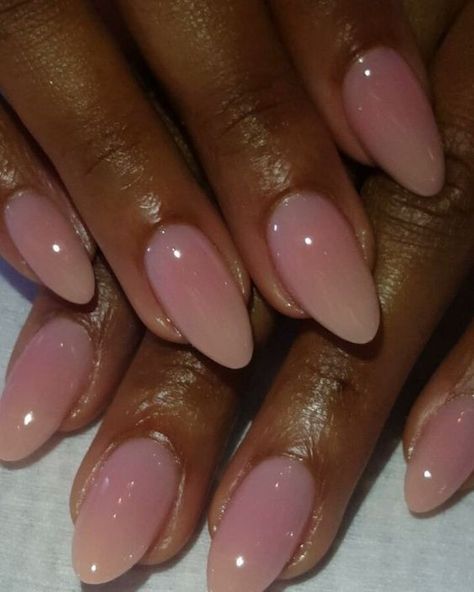 Flesh Pink Nails, Almonds Short Nails, Neutral Nails For School, Neutral Pink Nails Almond, Natural Pink Jelly Nails, Subtle Ombré Nails, Summer Acrylic Nails Chrome, Simple Pointy Nails, Eyeshadow Nails Ombre