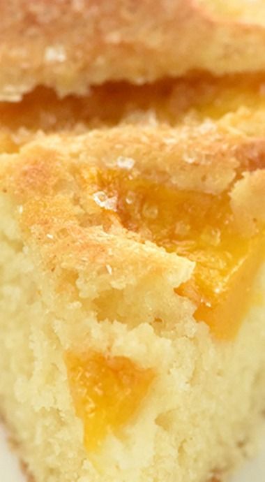 Peach Cobbler Snack Cake, Easy Peach Cake Recipe, Peach Cake Using Box Cake, Fresh Peach Cake Recipe, Summer Peach Cake, Peach Dishes, Fresh Peach Cake, Peach Cake Recipe, Barbie Foods