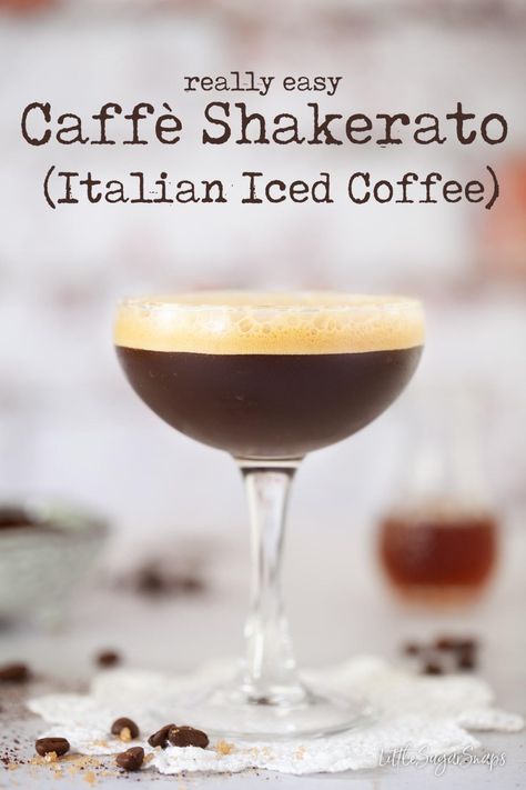 Chai Tea Latte Starbucks, Iced Espresso, Coffee Granules, Gingerbread Latte, Drink Recipes Nonalcoholic, Nutrition Drinks, Italian Ice, Espresso Drinks, Coffee Uses