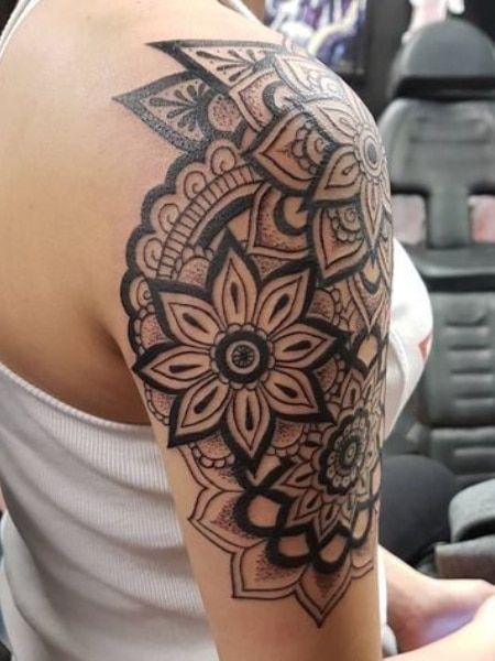 Lace Flower Tattoos, Maori Tattoo Frau, Mandala Tattoos For Women, Mandala Sleeve, Mandala Tattoo Sleeve, Sunflower Tattoo Shoulder, Cool Half Sleeve Tattoos, Tattoo Mandala, Tattoos For Women Half Sleeve