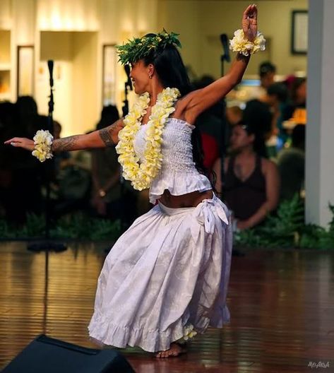 Hula Outfit, Hula Dress, Polynesian Dance, Tahitian Dance, Hawaiian Woman, Hawaii Hula, Hawaiian Dancers, Island Wear, Hula Dance