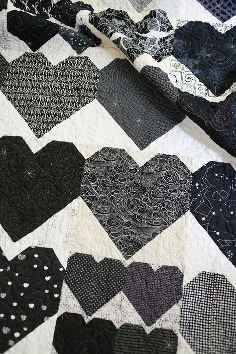 In Color Order: Black and White Heart Quilt for Amanda Drawstring Bag Pattern, Cluck Cluck Sew, Heart Blocks, Black And White Heart, Heart Quilt Pattern, Black And White Quilts, Pink Quilts, Heart Quilt, White Quilt