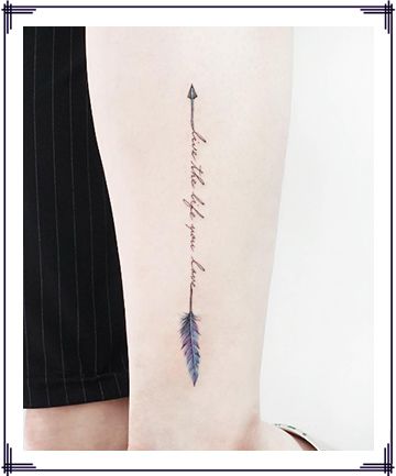 Wordy Feather Tattoo Feather Tattoo Arm, Brust Tattoo Frau, Arrow Tattoos For Women, Tattoo Arrow, Targaryen Tattoo, Icon Tattoo, Tattoo Son, Tato Henna, Arrow Feather