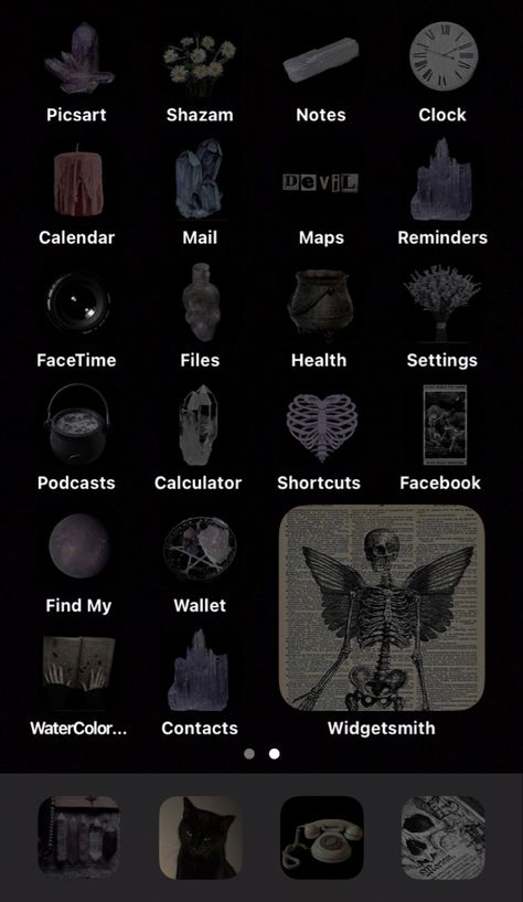 Gothic Home Screen, Iphone Theme Ideas Dark, Themed Home Screen, Lockscreen Themes, Dark Tumblr, Widgetsmith Ideas, Future Iphone, Iphone Themes, Phone Template