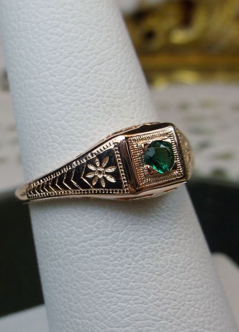 Rose Gold Emerald Ring, Filigree Wedding Ring, Rose Gold Art, Filigree Ring Gold, Natural Emerald Rings, Antique Filigree, Art Deco Wedding Rings, Deco Wedding, Gold Art Deco